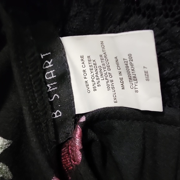 EUC B. Smart floral juniors dress size 7. Only used once. - Picture 7 of 9